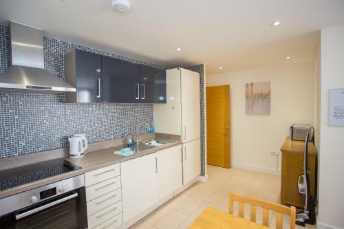 Apartamento Gorgeous Central Studio With Balcony, 2 Mins To Beach And Pier