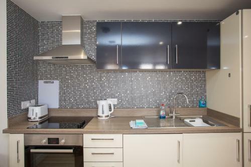 Apartamento Gorgeous Central Studio With Balcony, 2 Mins To Beach And Pier