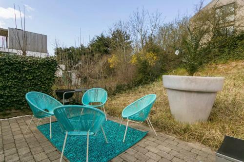 Modern Architectural House 5 Min From Beach With Great Private Garden