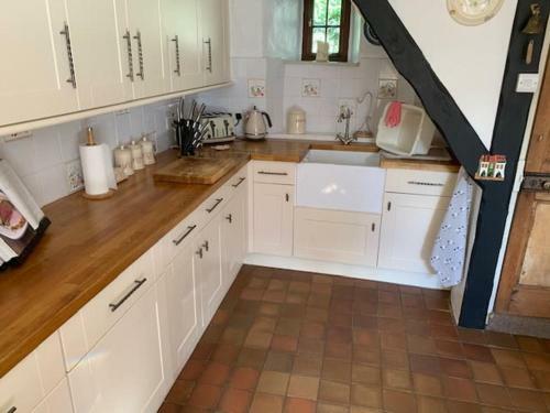 Honeysuckle Cottage