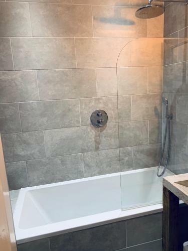 Apartamento Bridge View Apt - Stunning River Tay Views