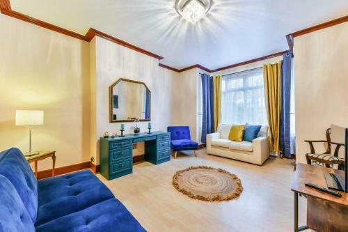 4 Bedroom Family House