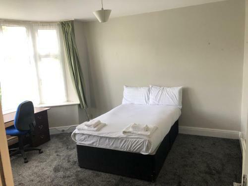 Hostal 3 Bed Becketts Headingley