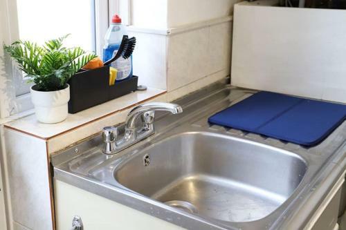 Apartamento Moydom Cosy Apt Sleeps 4 With Self Breakfast & Carpark