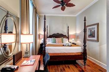 St. James Hotel, An Ascend Collection Hotel