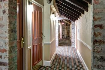 St. James Hotel, An Ascend Collection Hotel