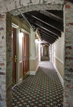 St. James Hotel, An Ascend Collection Hotel
