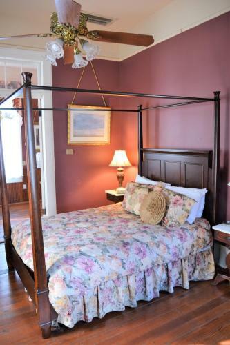 Bed & Breakfast Edgar Degas House Historic Home And Museum