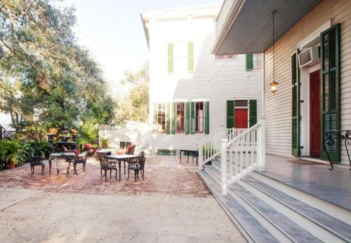 Bed & Breakfast Edgar Degas House Historic Home And Museum