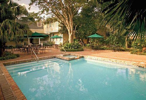 Hotel Avenue Plaza Resort
