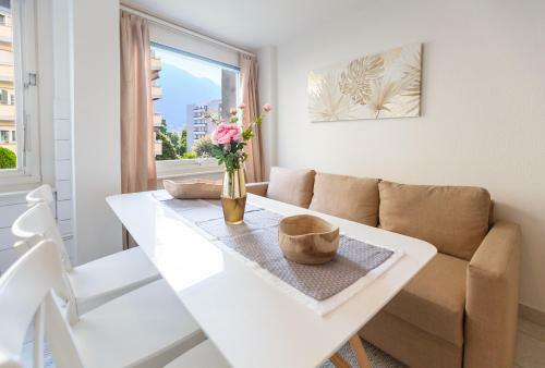? Central Apartment | Terrace & Private Parking ?