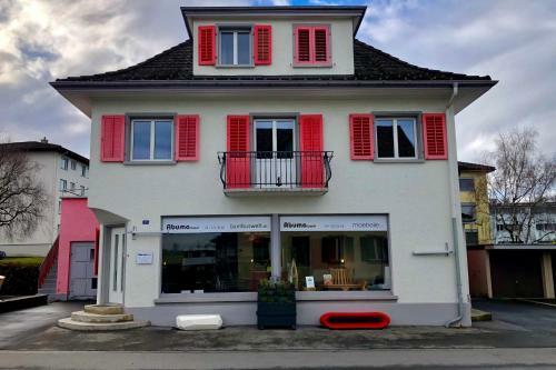 Charming 2 Bedroom Apartment In Neuenkirch