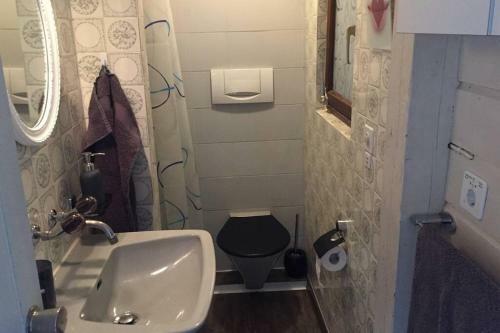 Joline Private Guest Apartment Downtown Nidau