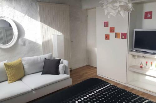 Joline Private Guest Apartment Downtown Nidau