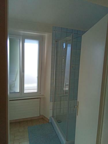 Chambre Triple Standard 1 Double Lit 1 Simple Lit