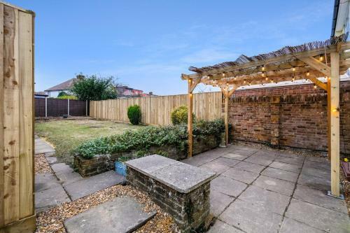 Apartamento Pinewood Studios Bright 4 Bed 2 Bath House Near Slough