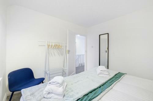 Apartamento Pinewood Studios Bright 4 Bed 2 Bath House Near Slough