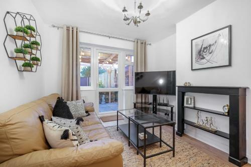 Apartamento Pinewood Studios Bright 4 Bed 2 Bath House Near Slough