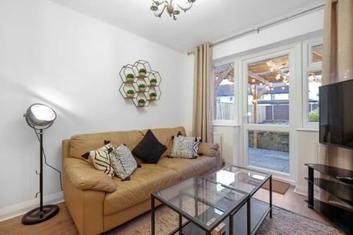 Apartamento Pinewood Studios Bright 4 Bed 2 Bath House Near Slough