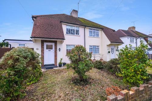 Apartamento Pinewood Studios Bright 4 Bed 2 Bath House Near Slough
