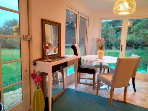 Elderflower Cottage 3 Private Acres And Miles Walks