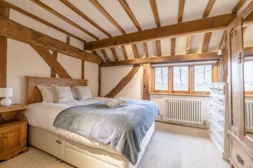 Dorney Barn - By The Accommodation Club