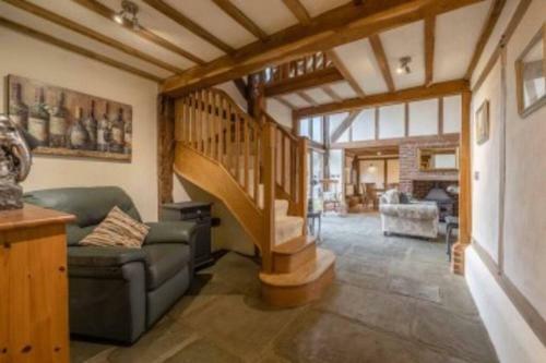 Dorney Barn - By The Accommodation Club