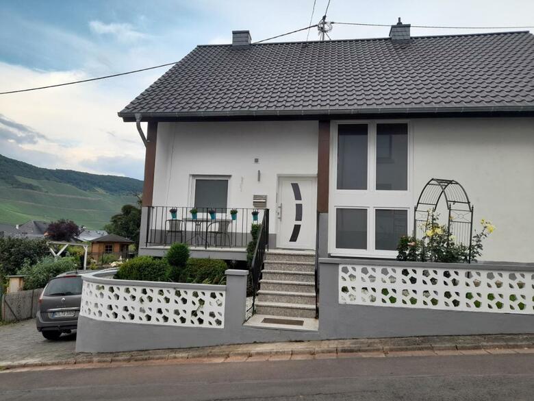Hostal G�stezimmer Bernkastel - G�stehaus Barbara