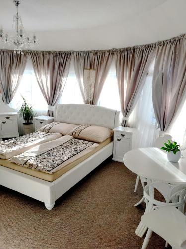 Hostal Penzion A Restaurace Belveder