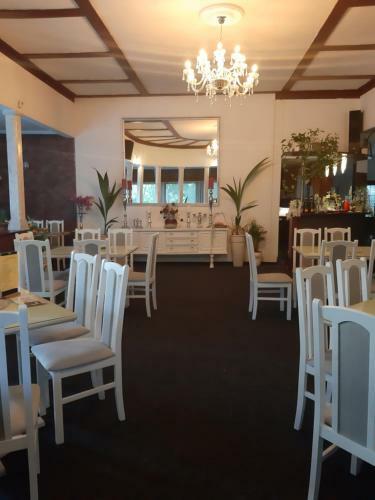 Hostal Penzion A Restaurace Belveder