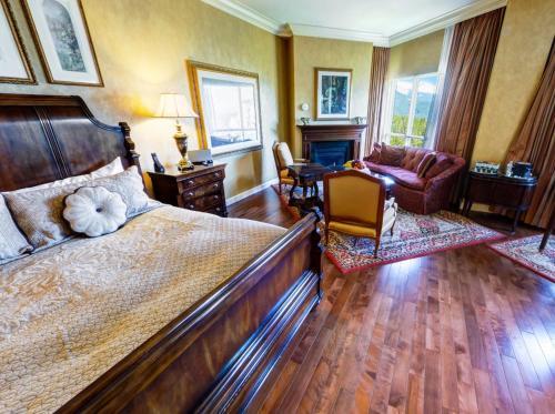 Rimrock Resort Hotel - Superior