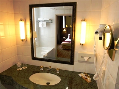 Hotel NH Brussels Carrefour De L'europe