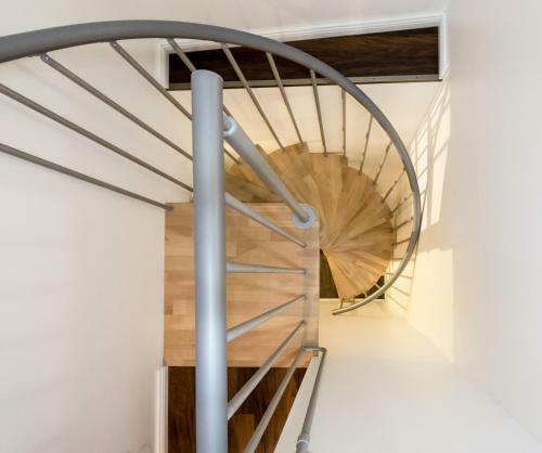 Quiet Courtyard Apartment (kb6)