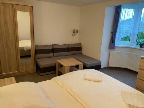 Hostal Pension Clara