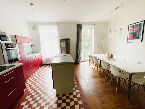 Nice City Apartment