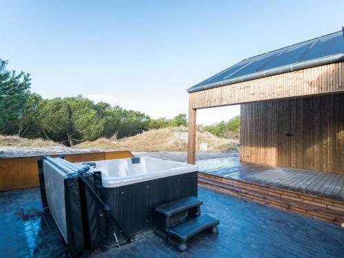 Holiday Home Fan� Cxcix