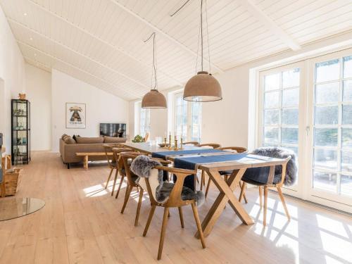 Holiday Home Fan� Cciv