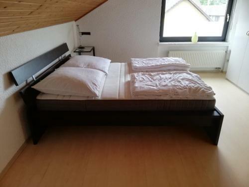 Apartamento Ferienwohnung / Monteurswohnung In Ruhiger Waldlage