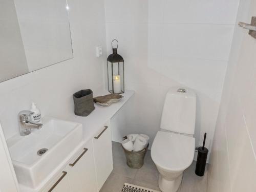 Holiday Home M�nnikk�