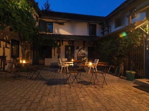 Hostal Guest House Sara Latin