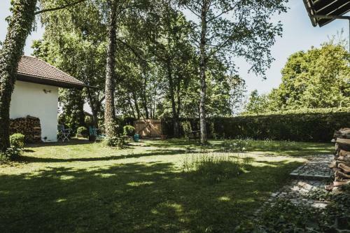 Apartamentos Gartenwohnung Tausendfreund Am Chiemsee