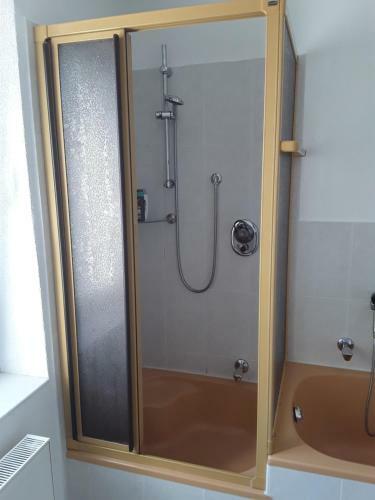 Orange Sun Apartment