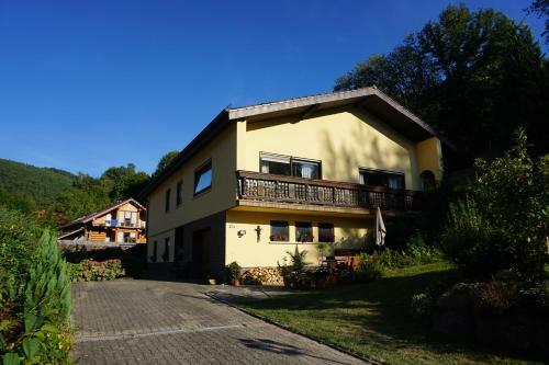 Apartamento Ferienwohnung J�ngstbergblick