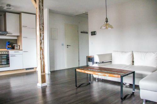 Apartamento Exklusive 2 Zi. Dachgeschosswohnung In Top Lage!