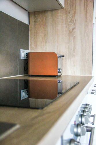 Apartamento Exklusive 2 Zi. Dachgeschosswohnung In Top Lage!