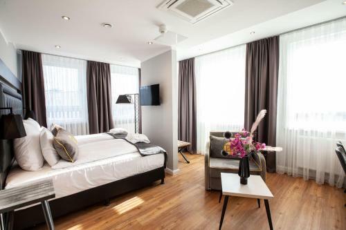 Elens Hotel