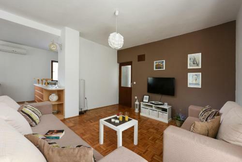 Villa Pine