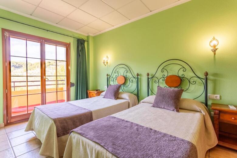 Hotel Rural Serrella