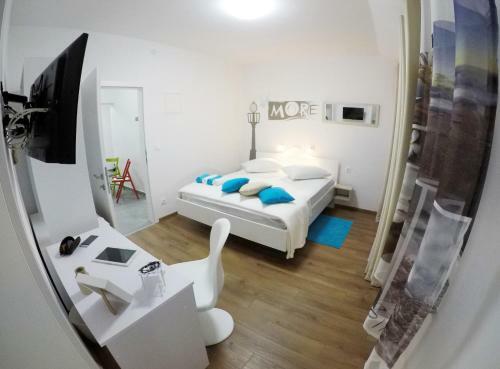 Hostal Guesthouse Villa Domenico