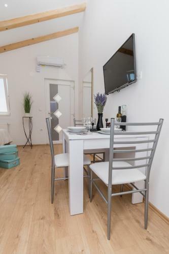 Studio Apartment Harmony Np Krka